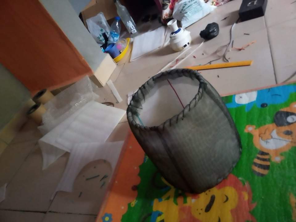 KingsMoses3's tweet photo. Like myself, many Nigerian youths got so much potential &amp; talents untapped within them. I made this bed lamp with wire hangers(used for hanging clothes).
All i &amp;(those like me)need is empowerment. Pls RT if you love it &amp; if you don't, still help me Retweet.
Nah God go bless u! https://t.co/MjFxiQe8m9