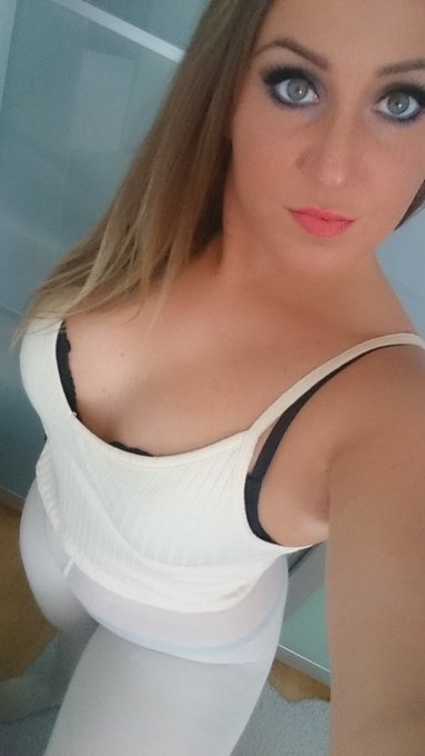 Hey S&uuml;&szlig;er ich w&uuml;nsche dir einen geilen Montag <3   https://t.co/mOTREPaRXP  besuche mich in meiner Cam<a href="/tag/online"class="tags"><span>#online</span></a><a href="/tag/camgirl"class="tags"><span>#camgirl</span></a><a href="/tag/livecam"class="tags"><span>#livecam</span></a><a href="/tag/versaut"class="tags"><span>#versaut</span></a><a href="/tag/heiss"class="tags"><span>#heiss</span></a><a href="/tag/geil"class="tags"><span>#geil</span></a>