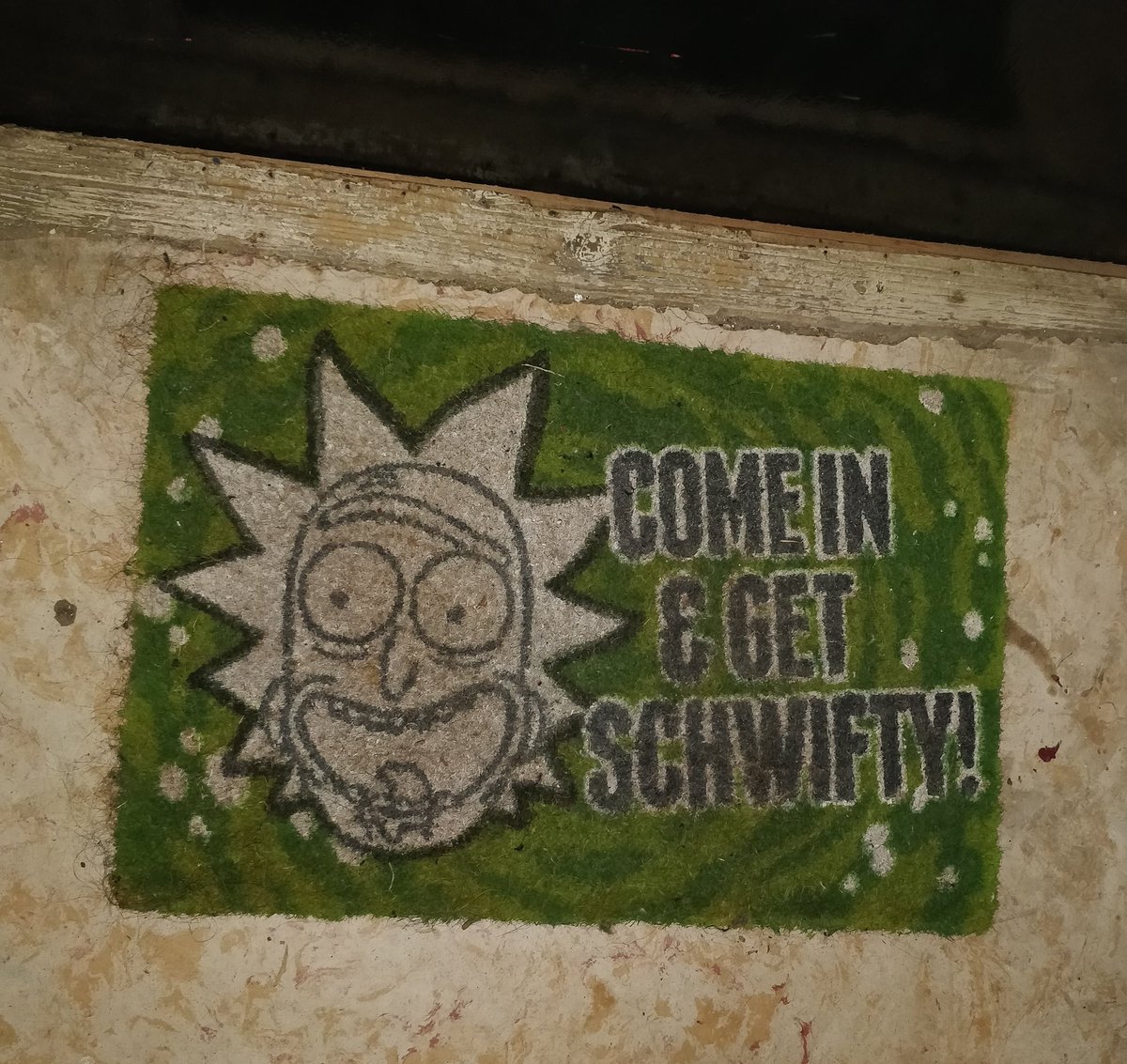 I have curated some of the most deranged doormats I've seen while delivering pizzas for the past few months