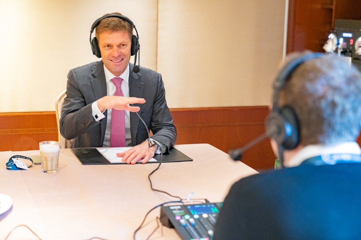 KearneyDACH's tweet photo. Während der @SZGipfel läuft, spricht @martin_eisenhut im @SZ #Podcast über die Zukunft des #Automobil Standortes 🇩🇪. Wieso gerade hier das Schicksal der weltweiten #Auto #Industrie entschieden wird, steht in unserem Magazin #wedrive https://t.co/F8MvOR6F6U
https://t.co/F8MvOR6F6U https://t.co/4eTEeJ2Kwd