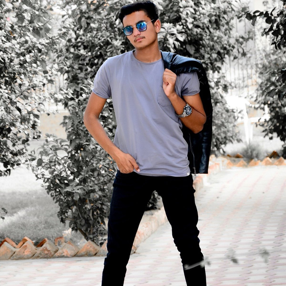 MMuwal79's tweet photo. #NewProfilePic https://t.co/RddLOLkKzt