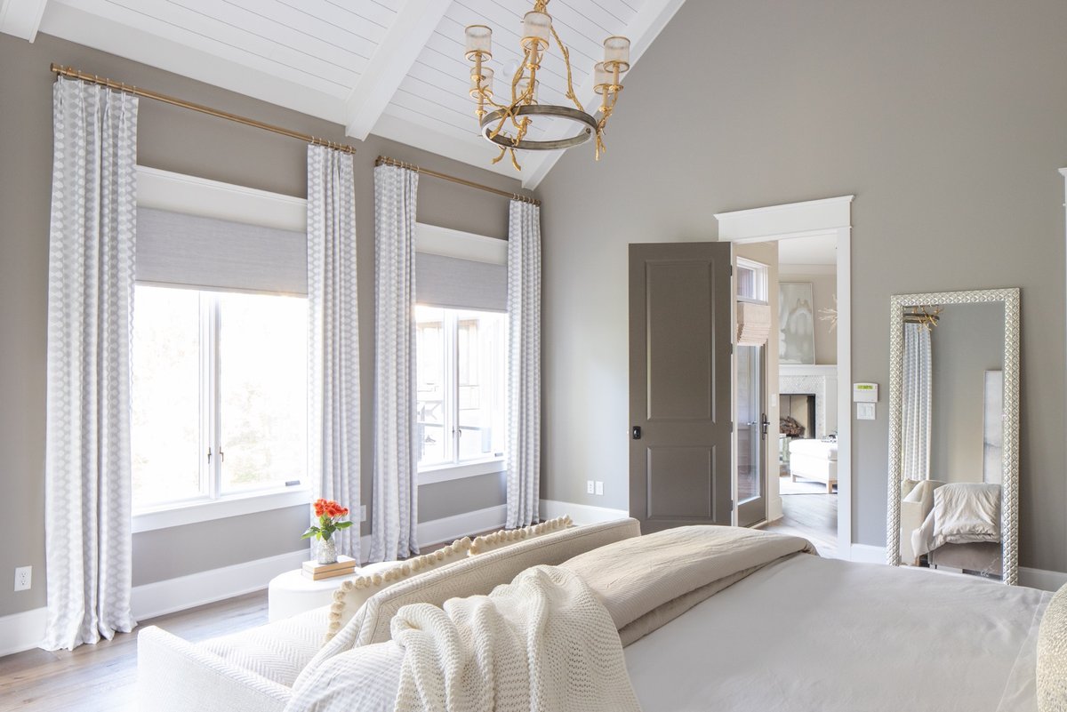 Bedroom with a view.
⠀⠀
Design: @coomerandco 
Photography: <a href="/kristen/">Kristen Hilderman</a>.mayfield 
Contractor: @kirbybuilders ⠀⠀
#norwalk #bernhardtfurniture #corbettlighting #draperynation #bghomefurnishings #ipreview via @preview.app