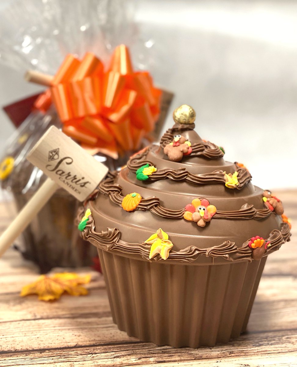 Sarris_Candies's tweet photo. Need the perfect Thanksgiving centerpiece?  We're here to help! 🦃   We're giving away a Thanksgiving BashCake to one lucky winner! 

To enter: 
1) Follow us
2) Like this tweet
3) Retweet and tag someone you're thankful for. 

Winner will be selected and announced Friday, 11/20. https://t.co/B7fSxToH9D