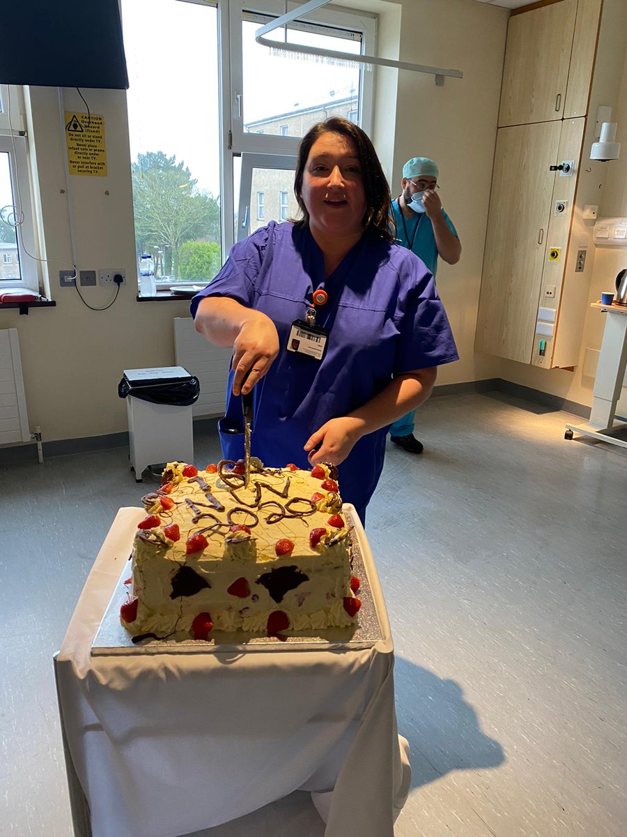 celebration time in ICU, today we cut a cake to celebrate the opening of our upgraded ICU Thank you to all the staff & contractors who made this happen #safercare #patientsfirst @HSELive @HSE_HR @BridAOSullivan