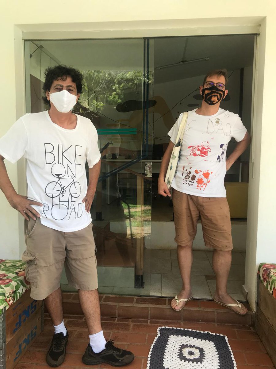 crievivaseja's tweet photo. Já voltou para o escritório? 

Tenha responsabilidade! Use máscara, mantenha a distância segura e não se esqueça do álcool em gel.  

#coworking #trabalhoremoto #campinas https://t.co/vpFuSkQRCn