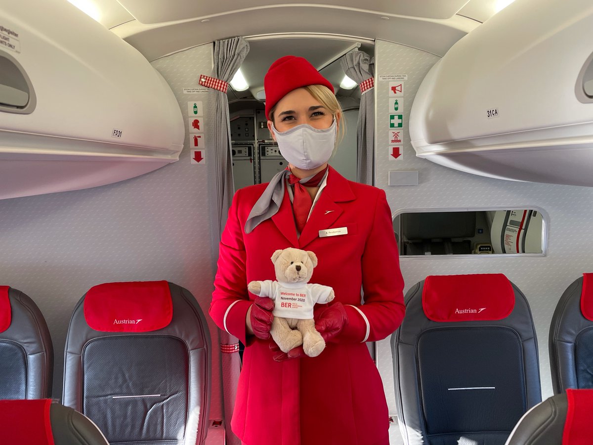 flughafen_wien's tweet photo. Der neue Hauptstadtflughafen in Berlin ist in Betrieb. Berlin Tegel ist seit kurzem Geschichte. #Flightcast war beim ersten Austrian Airlines Flug nach #BER an Bord, hat mit der Crew gesprochen und sich den neuen Flughafen angesehen. Hier reinhören: https://t.co/ykleatTa7Q https://t.co/INbJtmuLJX