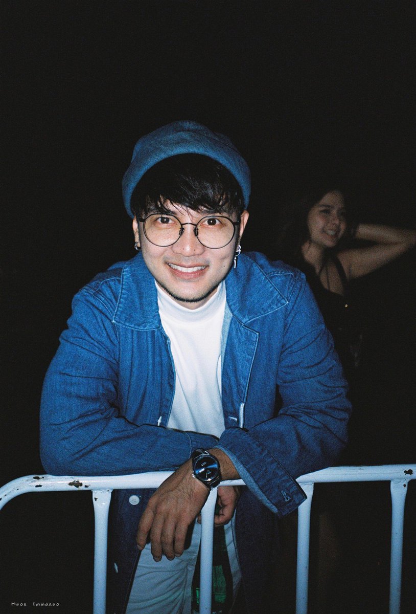 MuonImmanuo's tweet photo. พ่อบ้านสีสันไฟ ❤️
📷 : Olympus mju zoom 140 Deluxe
🎞 : Ninoco 400
#MuonsSnap #2S2F https://t.co/iZI11a5VIr