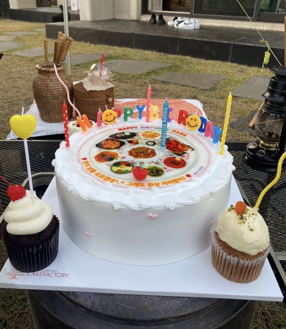 krungy21's tweet image. 사랑하는 사람들과 아름다운 자연과 맛있는 음식과 함께했던 행복했던 순간..😁💘🎊🎉🎂🙏🏻 넘나 이쁜 마당&amp;amp;캠핑 무료협찬 by 제아언니😍 감자합니다이앙~ 사랑합니다이앙~ #bdayweek #2020 #🎂 #memorymonday