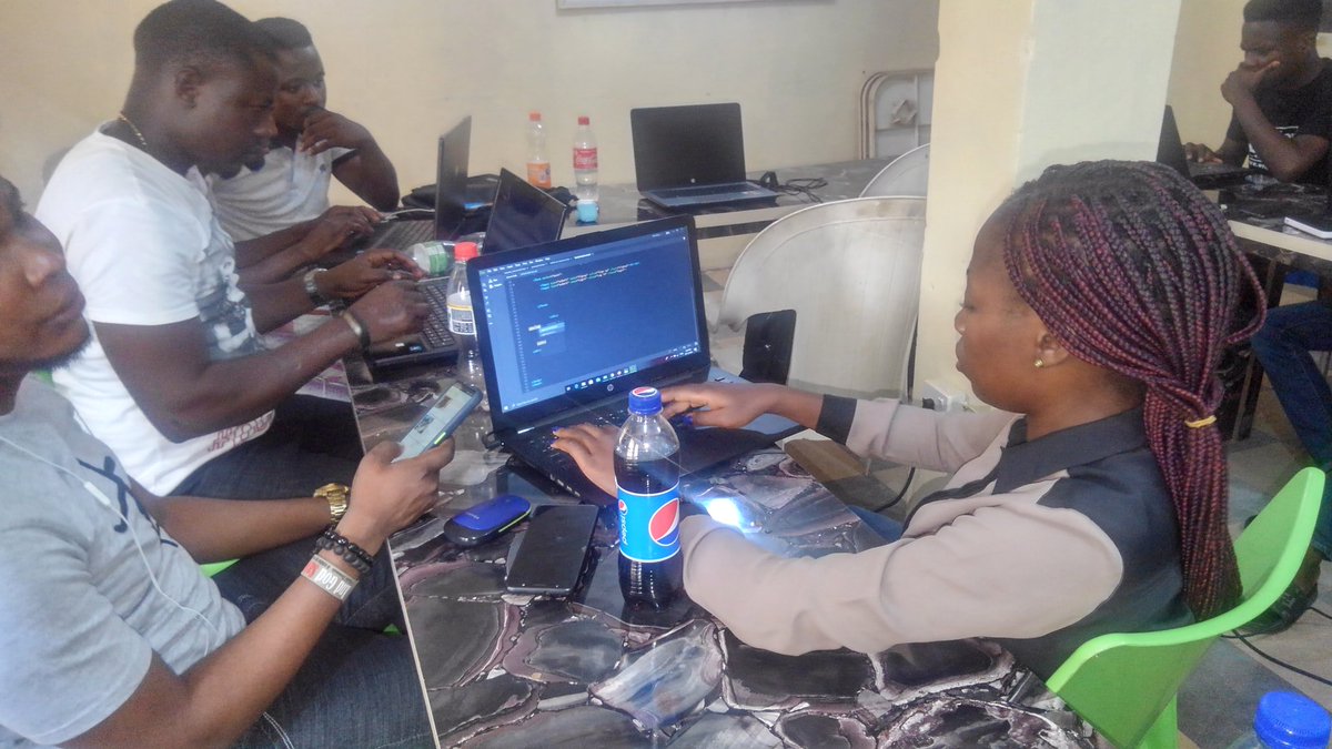 wetindeyapp's tweet photo. After class today at #WetinDeyCodeAcademy Akure. Our #NovemberCohort are really doing pretty well on codes.

@greaterheights_ @YemieFASH @Paul_Dahunsi @NashaOnye @Victor_ziz @AkureSlimBoy @F_e_m_i__ @htmlfoods @cyberoceansng @AkureHowFar @AKURECITY @Akureevents @olaniranfaith https://t.co/W5lYNe4iCN