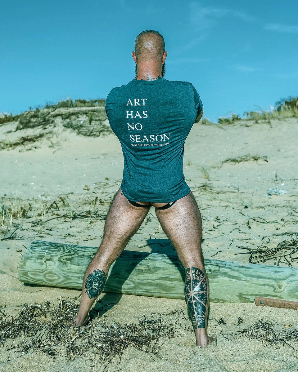 MLaMorie's tweet photo. Me in Provincetown photography by @cuspgallery by Curtis Speer! https://t.co/fkbppmEOog