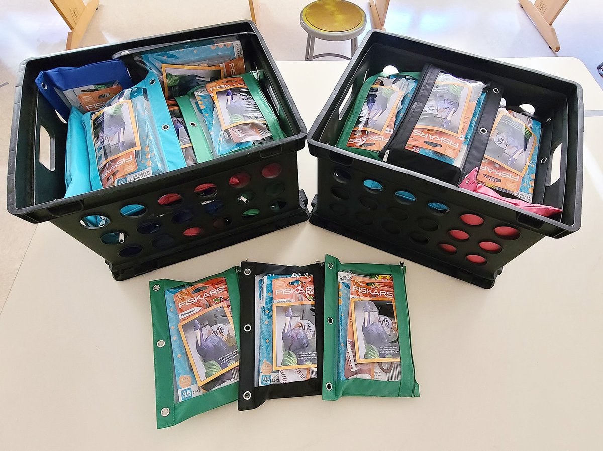 Thank you <a href="/SMCArtsCouncil/">SMC Arts Council</a> for the amazing art pouches that you donated to <a href="/gwces_smcps/">GWCES</a>!!! I'm looking forward to sharing these individual kits with my students 💗 You're such a blessing to our creative community!! <a href="/SMCPS_FineArts/">Sup Fine Arts</a> <a href="/SMCPS_MD/">SMCPS_MD</a>
