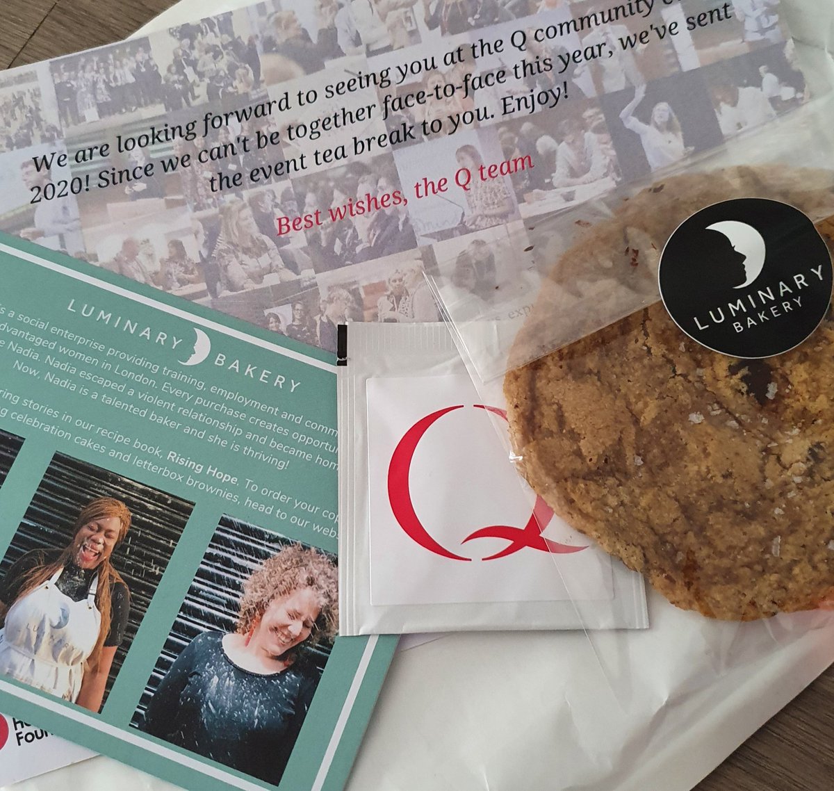 LauraKingCNS's tweet photo. Nicely done, @theQCommunity & @LuminaryBakery.
Don't think the cookie will last until then though, this new office has a real problem with snacking and my errant "colleagues" keep nicking my foodπ§πΌπ§π½π€ππͺ #VirtualTeaBreak #WFH https://t.co/ERrc7jFwmJ
