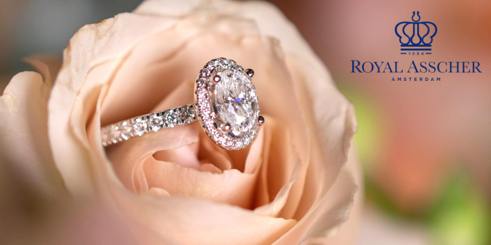 ThatsJared's tweet photo. Find the diamond from Royal Asscher to mark a crowning moment in your journey together. #RoyalAsscher #NewAtJared #ExclusiveCutDiamonds https://t.co/UaV6qIk0fN