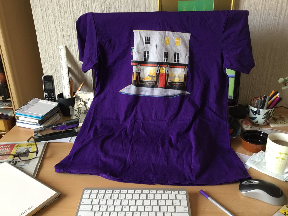 Sarahshugs's tweet photo. Look at this absolute beauty which has just arrived! Thanks @RoyMcCarthy and @LionTavern - such a good colour, and coincidentally it matches my favourite pen.... #LocalsInLockdown #SavingBritainsPubs x x https://t.co/ljZrFVj5qx