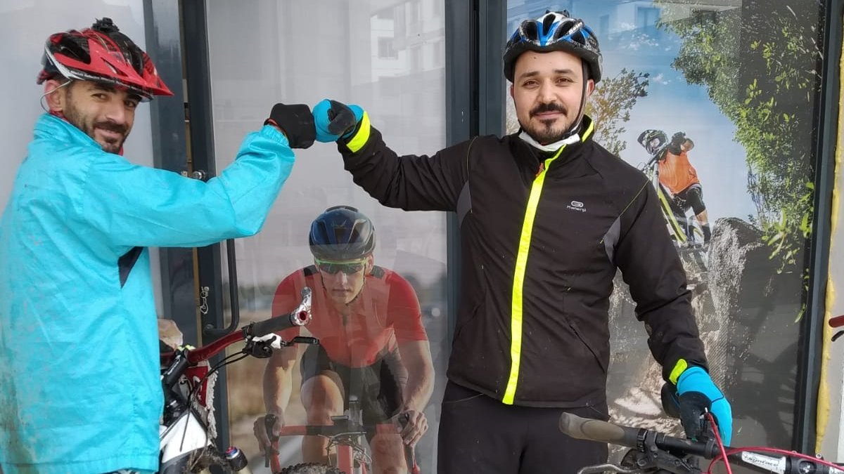 AydosBike's tweet photo. Pazar günü aydos ormanı zirvesinde yaptığımız antrenmanlarda  bize destek veren @SultanbeyliBel ne  ve başkan yardımcımız @Zafer_sogutcu beye teşekkür ederiz... https://t.co/yEnVQJGfjK