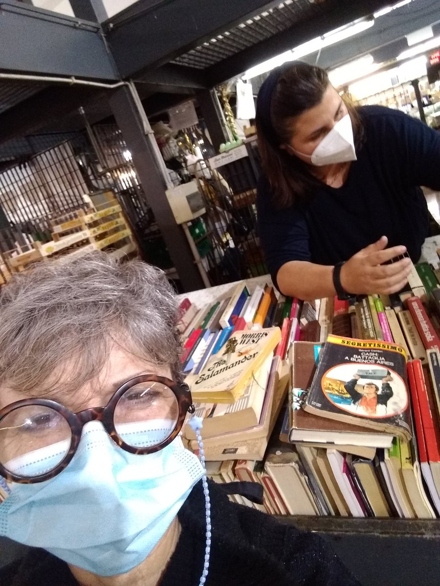 lamonicamaggi's tweet photo. Riordinando.
#books #book #iosonounalibraia #bookfree https://t.co/vY9o6hHiqg