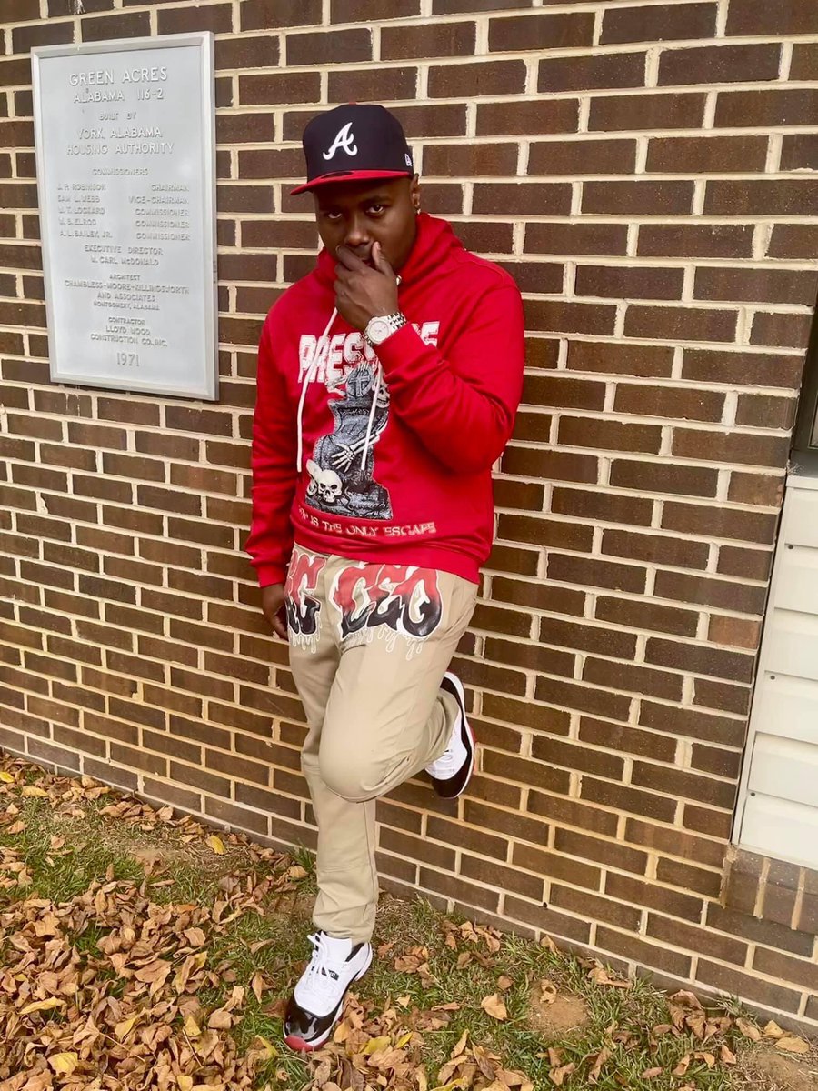 Str8Pressure_'s tweet photo. #str8pressure🦾
shop our new limited time hoodies 🔥 https://t.co/AwzO0W6HsB