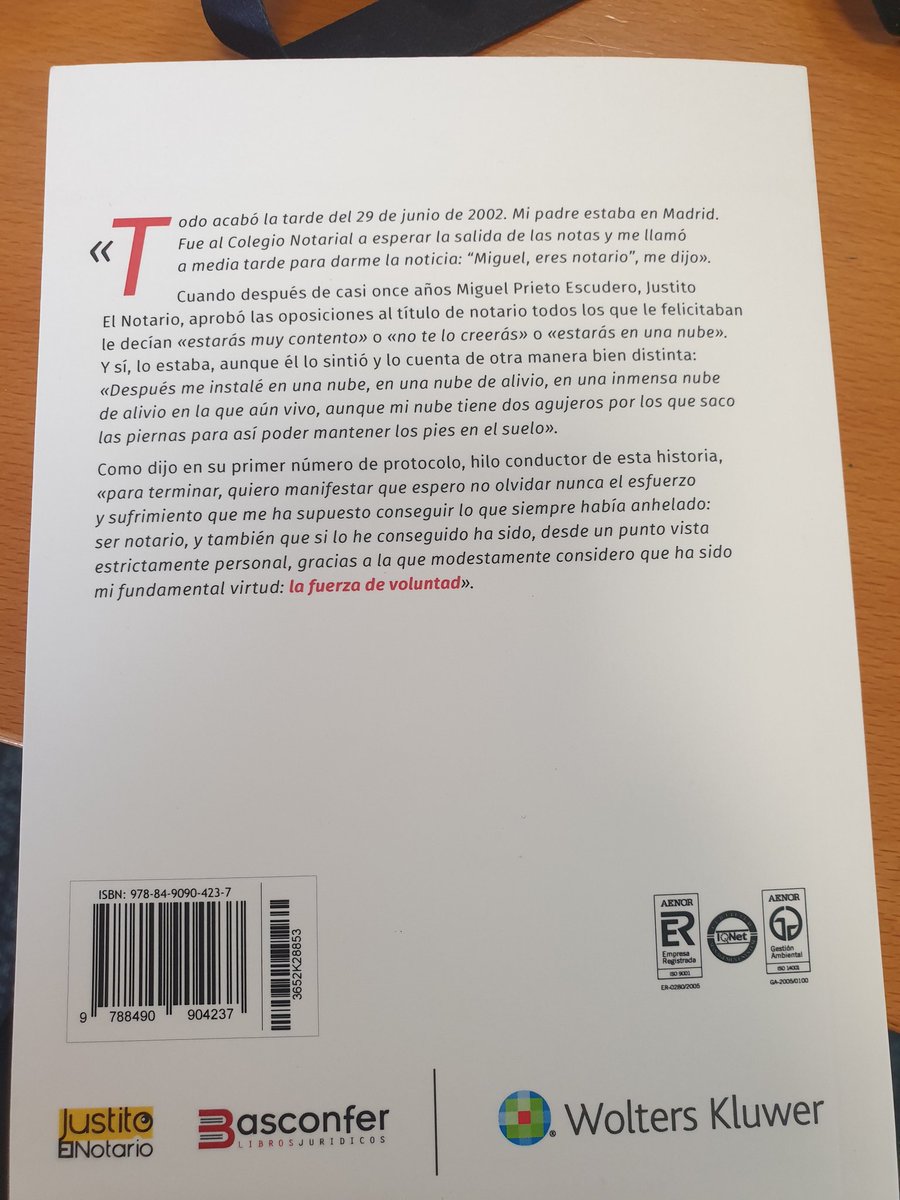 ResidenciaPioXI's tweet photo. Ya ha llegado a nuestras manos el libro de Miguel Prieto Escudero @justitonotario con experiencias y reflexiones durante el proceso de su oposición a #Notarias y los años posteriores. No es un libro de autoayuda pero sí da pautas para no rendirse. Deseando hincarle el diente https://t.co/sdNwhwUxxG