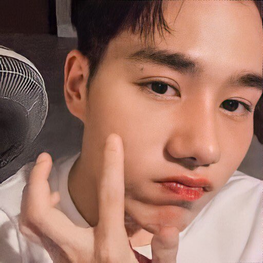 sayhijmyj's tweet photo. ไม่มีอะไรจะถามแต่จะบอกพี่เพชรว่า สู้ๆนะคะขอให้มีแต่คนรักพี่เอ็นดูพี่มีงานเข้ามาเยอะๆดูแลตัวเองดีๆนะคะเพดพิ้ก ทีมแม่ๆชงนมผงรอที่ท่าน้ำทุกวันเลย🤍💙🤍💙 #PetchpigzTalk https://t.co/Anpzp4As02