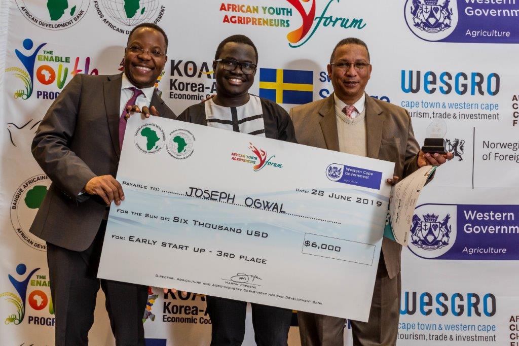 AlphonsoVM's tweet photo. The @AfDB_Group #AYAF/#AgriPitch competition postively impacts #Africa's #youth agripreneurs. See how winners of last year's competition for #agriculture sector #StartUps put the 💰 and training to use - and how they're adapting business during #COVID19.
https://t.co/62mUPLJ5Nl https://t.co/OzQJJvQgK3