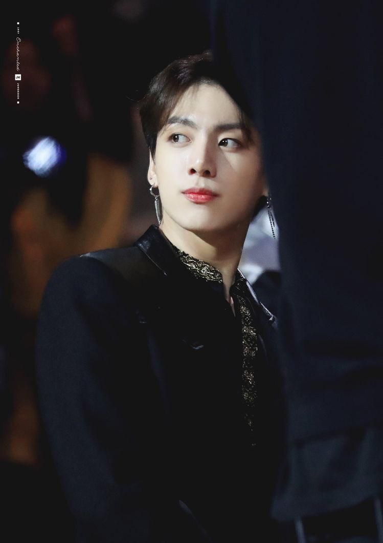 ทำไมจองกุกไม่เหมือนจองกุกวะ555555555555555