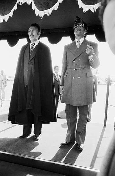 والمغرب لم يتخلى عن صحرائه الشرقية للآن، ومازال ساكنتها مرتبطين بالمغرب لحد كبير ، رفض المغرب إذا ترسيم الحدود الشرقية لهذا السبب، ولهذا السبب أيضا بومدين بالجزائر بمساعدة القذافي خلقا مشكل الصحراء المغربية بخلق ميليشيا البوليزاريو الإرهابية لينشغل المغرب بها عن صحرائه الشرقية.