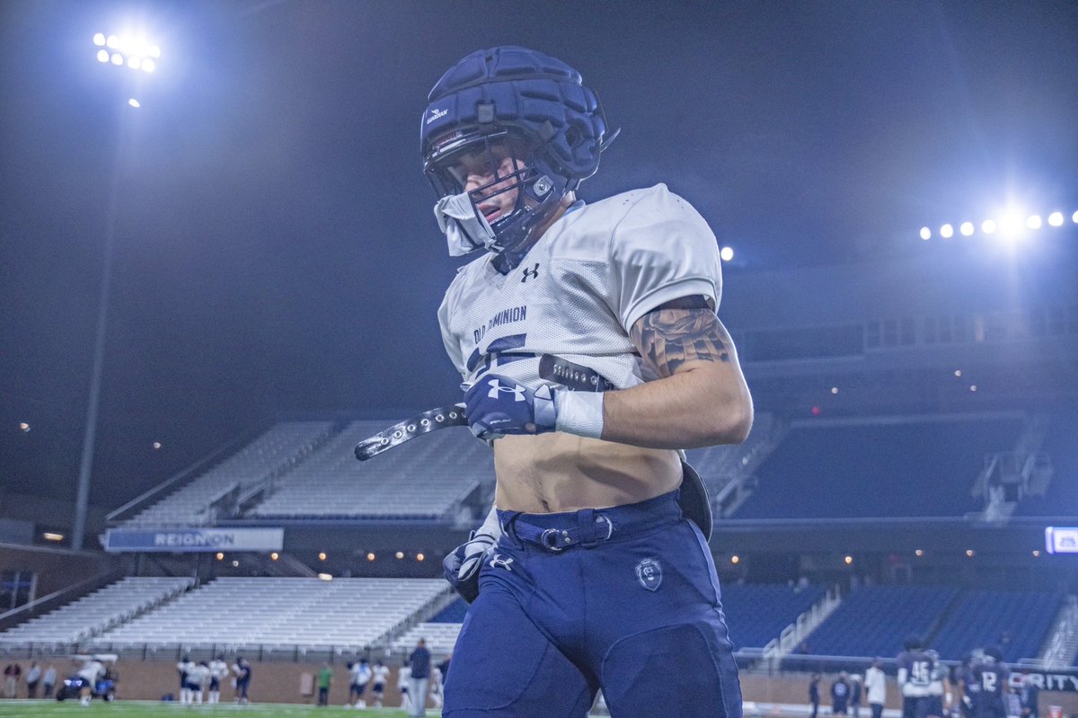 alecs313's tweet photo. Just the beginning.. #FallCamp2020✅ https://t.co/2I5vhSerq3