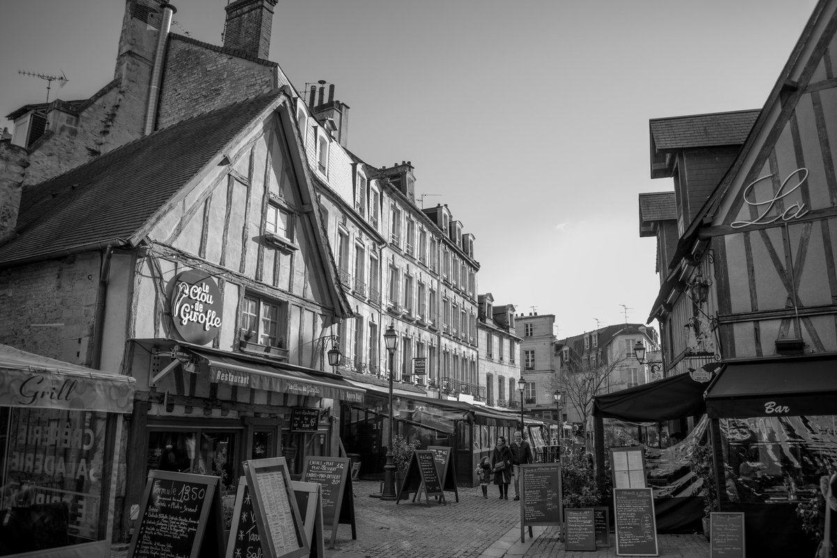 FramesTimeless's tweet image. I am not used to post b/w pictures because i love colorful stuff but this is a cool one