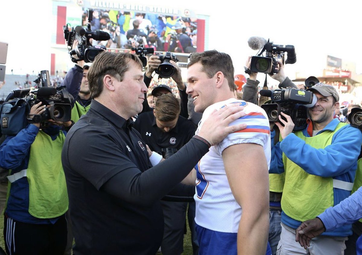 johnnytownsend1's tweet photo. I wouldn’t be where I am today without this man, he gave me the opportunity to be a Gator. Hands down my favorite coach I’ve ever played for. I’ll always stand with Champ ✊🏼 https://t.co/pYhv4iOJTL