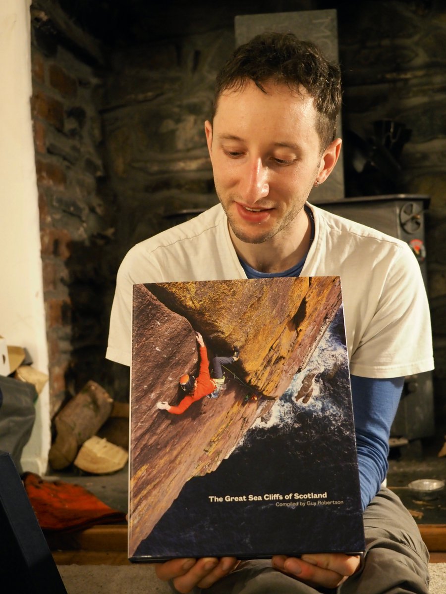 peterherdclimb's tweet photo. The Great Sea Cliffs of Scotland. A neat coffee table book to pick up if your interested in traditional sea cliff climbing. 

I’d say it should appeal to veteran Scottish climbers and holiday visitors alike and gives an intimate account of the people, places and climbs. https://t.co/oyMCYWtovr