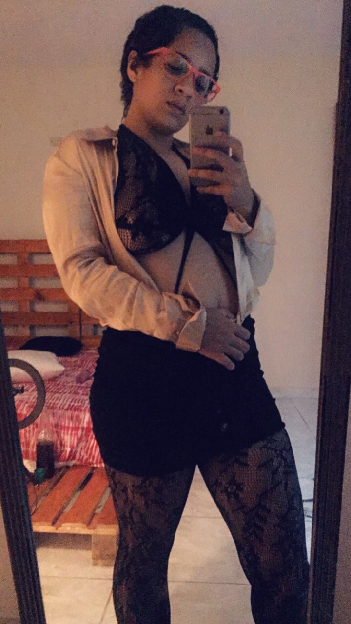Hola 👋 hello 👋 don’t forget to leave a tip on my PayPal https://t.co/WaWQ6uFqkT