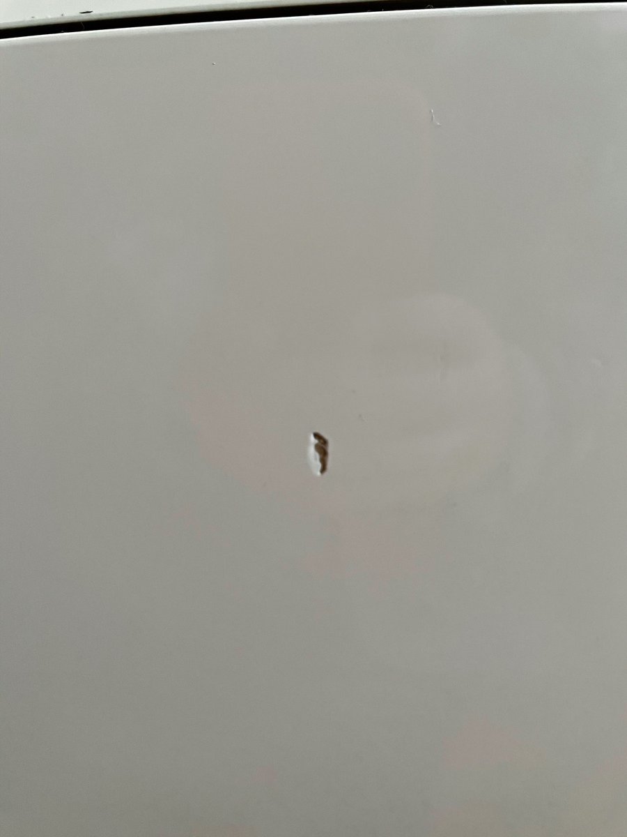 Squemma826's tweet photo. @IKEAUKSupport - customer service line is closed due to demand - we bought this item and it was severely damaged in the packaging - can you help? https://t.co/csQM46eTVR