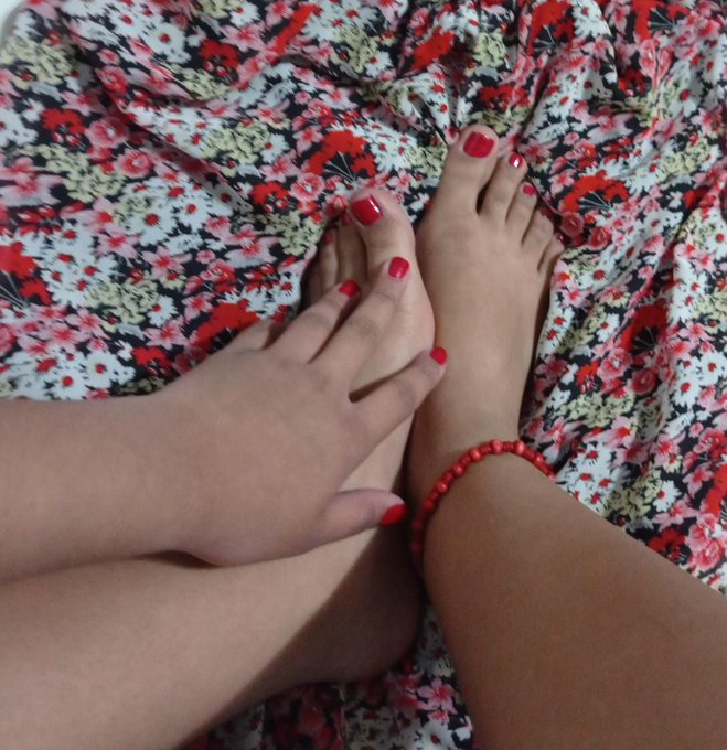 Ready for a new week! / &iexcl;Lista para una nueva semana! 💅🏼 #MondayMotivation #footfetısh #onlyfans https://t<a href="/tag/mondaymotivation"class="tags"><span>#mondaymotivation</span></a><a href="/tag/onlyfans"class="tags"><span>#onlyfans</span></a><a href="/tag/footfet%C4%B1sh"class="tags"><span>#footfetısh</span></a>