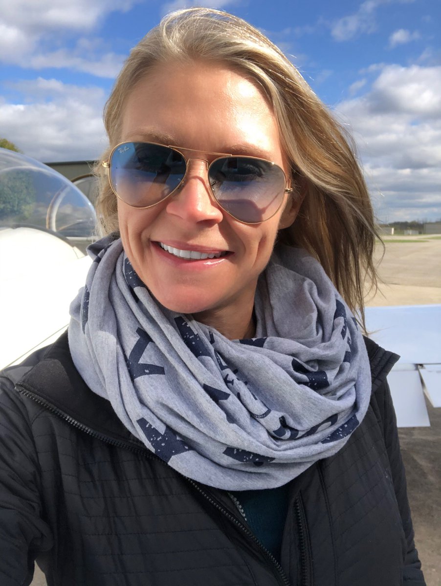 flygirlkelley's tweet photo. You be you and I'll be me. The world needs each one of us!💕 #dolifebig #beyou #selflove #youmatter #flygirlkelley Love this #flyGIRL scarf?🤗 Shop: https://t.co/XrhsnyLMRo https://t.co/CVPNY1GNFM