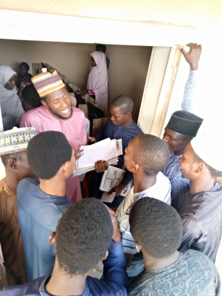 MaginiSaidu's tweet photo. Screening exercise for computer training at Argungu Emirate,kebbi State multipurpose biz cooperative union ICT center 14 Nov 2020 @DrZSB @MemuJega @MediaHajo https://t.co/qO7O1KLhm5