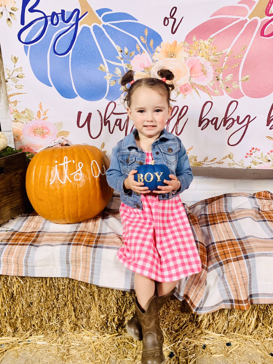 FaragozaJewel's tweet photo. Jay William, you already have us over the moon! We love you so much already and we can’t wait to meet you!💙
I’m going to have a son y’all!! I’m going to be a BOY mom!! Wwhhhhaaaatttt??!!
We are overflowing with joy!💙💙💙
#JayWilliam https://t.co/8aXoNmKU9h