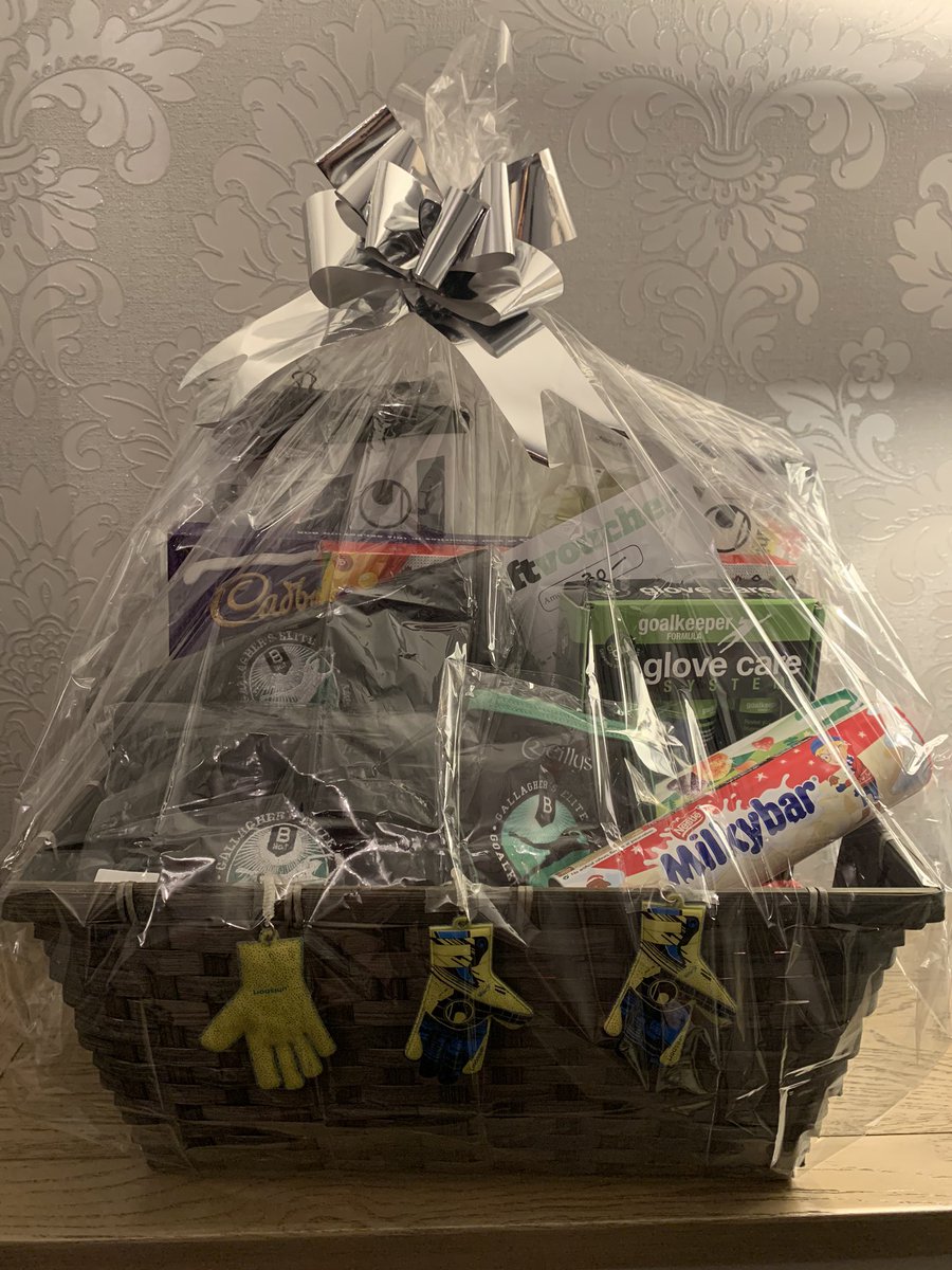 EliteGallagher's tweet photo. Head over to our Facebook page and enter our competition to win the hamper below 🙂🙂 https://t.co/JIZhqpmA69