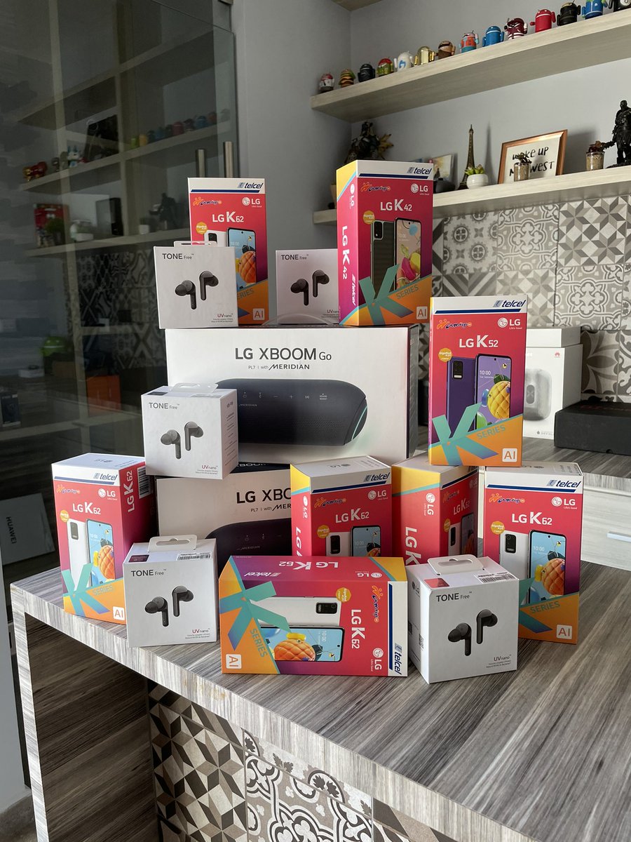 Carlos_Vassan's tweet photo. Este próximo Miércoles 18 a las 7:00 PM @lgmobileMX y yo les tenemos unas cuantas sorpresas, la cita es en Facebook y va a ser EN VIVO para que conozcan algo muy nuevo #TeamK le van a querer entrar? Digamos que habrá algo para ustedes😏

 Por cierto, deberías ir dando RT! https://t.co/NteVsBUllk