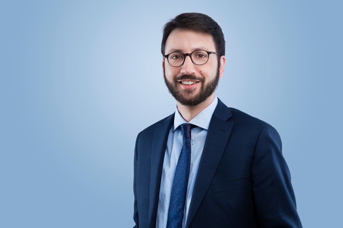 ScienceValais's tweet photo. Damien Carron, directeur académique d'#UniDistance, participera ce vendredi à notre débat en ligne 'L'#Université du 21ème siècle sera-t-elle 100% en ligne?'👩💻
Les inscriptions pour ce débat en ligne c'est par ici: https://t.co/eQMtx3uYAU
#science #valais #scientifique #evenement https://t.co/yDCWrZkrzr