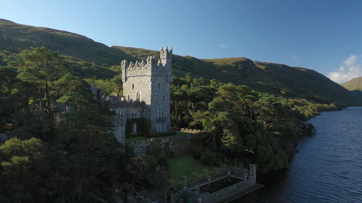 Pls. RT.  After the SixOneNews  #Nationwide  reminds us of the beauty of our great Country. This evening the stunning sceney of County Donegal is on display.  Watch, be inspired and be impressed with  The Magic of  #Donegal on the #WildAtlanticWay   7pm on  <a href="/RTEOne/">RTÉ One</a>  <a href="/rte/">RTÉ</a>