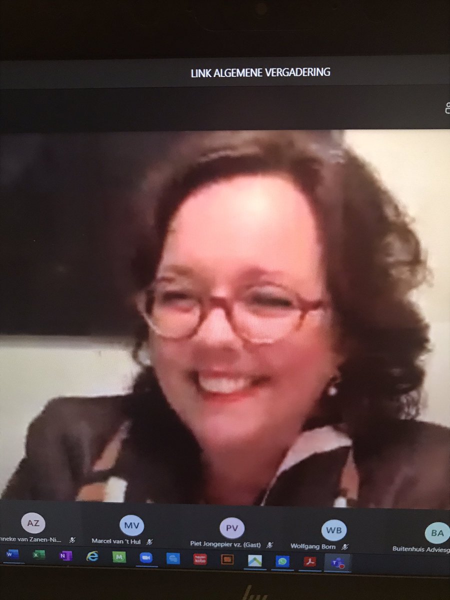 Sportminister <a href="/tamaravanark/">Tamara van Ark</a> steekt de ledenvergadering van <a href="/nocnsf/">NOC*NSF</a> een hart onder de riem en spreekt haar grote waardering uit voor alle sportclubs; “Jullie dragen - ondanks de moeilijke tijden - in grote mate bij aan de vitaliteit van Nederland, dank daarvoor!”