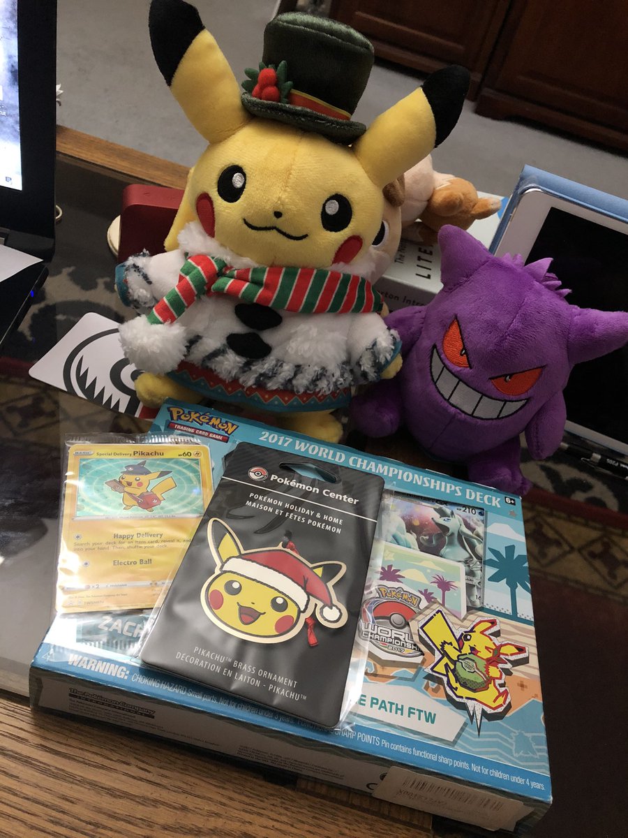 argclark02's tweet photo. IT FINALLY ARRIVED!! ๐๐ Canada finally have Pokemon Centre Online so I ordered immediately hehe #PokemonCenterCanada #PokemonCenter #Pokemon https://t.co/Oy5n0K2KFH
