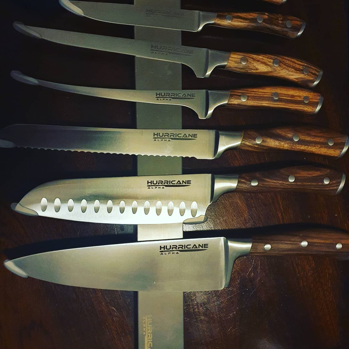 Yogi1888's tweet photo. Amazing new knifes 🔪  from @HurricaneAlpha  very impressed and happy with these bad boys 😁 https://t.co/5c8n1bCVdH