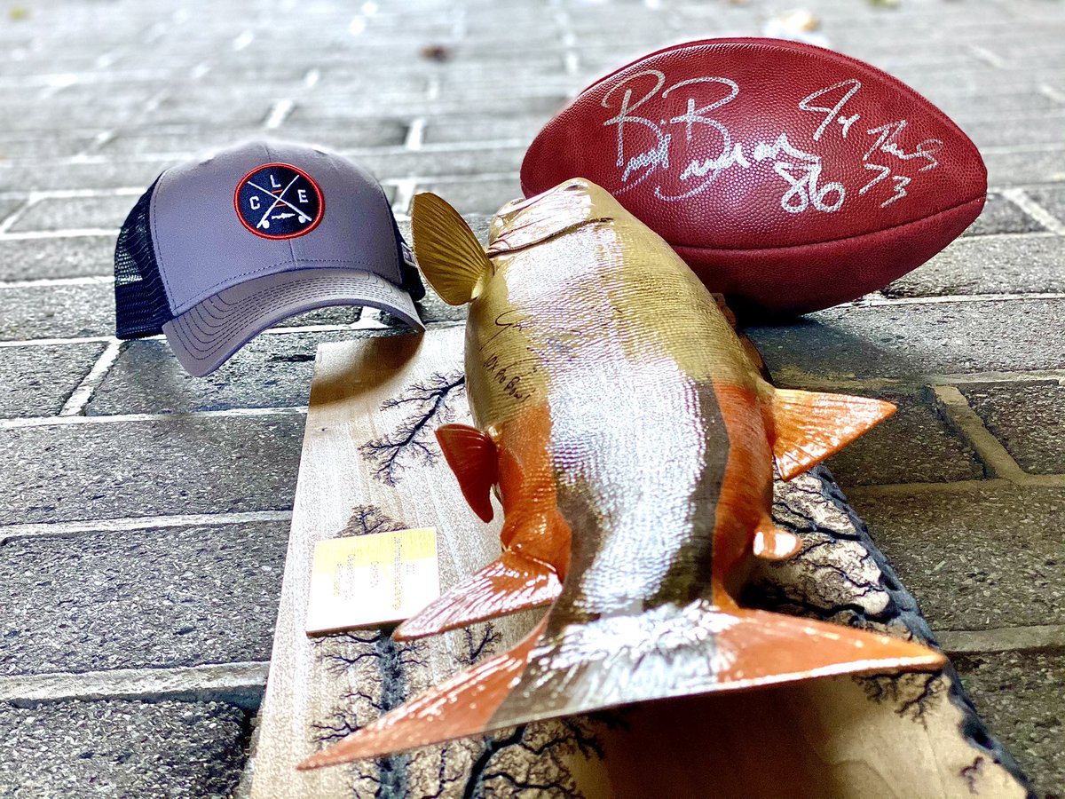 The 2020 Joe Thomas Steelhead Challenge trophy is here! Only 2 weeks left in the competition #fishtheland #joethomassteelheadchallenge <a href="/joethomas73/">Joe Thomas</a>