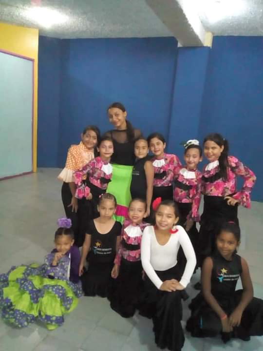 E_Delfuturo's tweet photo. FELIZ DIA DEL FLAMENCO 2020. #flamenco #FlamencoDay #bailarines #Venezuela https://t.co/5suH24nZu7