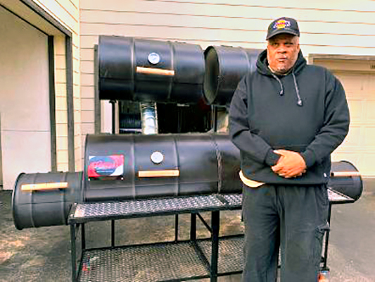 BbqMoss's tweet photo. Moss BBQ News for November 2020 - Contest winner, Fred's BBQ Recipe, this months "Moss Boss" https://t.co/mWQsb00pAj https://t.co/ty2YqNrnp2