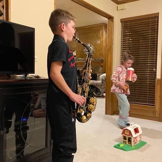 DFWPrivateEdu's tweet photo. Parents are thankful for a school that gives their children something they're proud to be involved in. @explorenewhope is worth a look if you want to see your kids grow &amp; develop as a person. #DFWPE #DallasPrivateSchools #ChristianSchools #AdmissionSeason https://t.co/l7Nt65F5Im https://t.co/hs8fMezmGU
