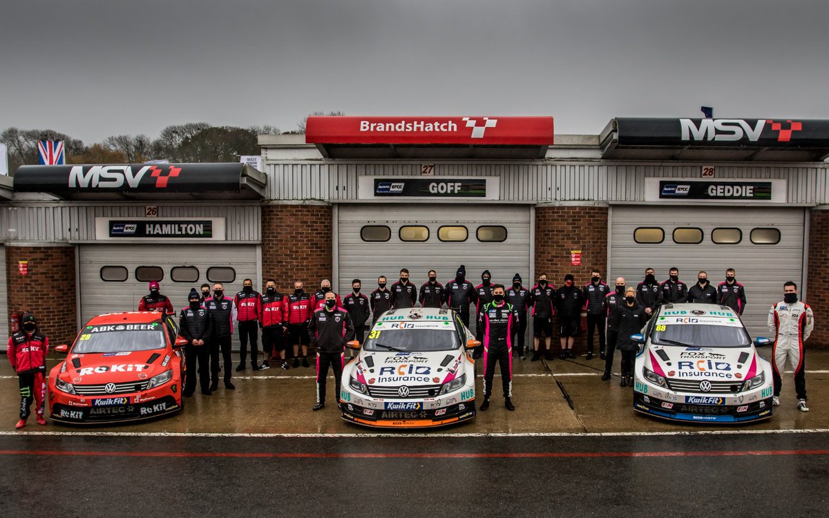 TeamHardRacing's tweet photo. Our final CC squad pic 💥
Thank you to our drivers & staff for working hard to make this season happen & to the fans for their support.
We can't wait to bring new cars and some exciting racing to the 2021 series. See you there! 👊
#GoHardorGoHome #TeamHARD #TheClassOf2020 https://t.co/nPx85FNM20