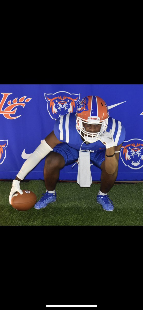 HowardAmare's tweet photo. Blessed to receive my first offer from Louisiana college @BGCoachWare @CoachGreenyLC @simplyCoachO https://t.co/S88m4CdKR1