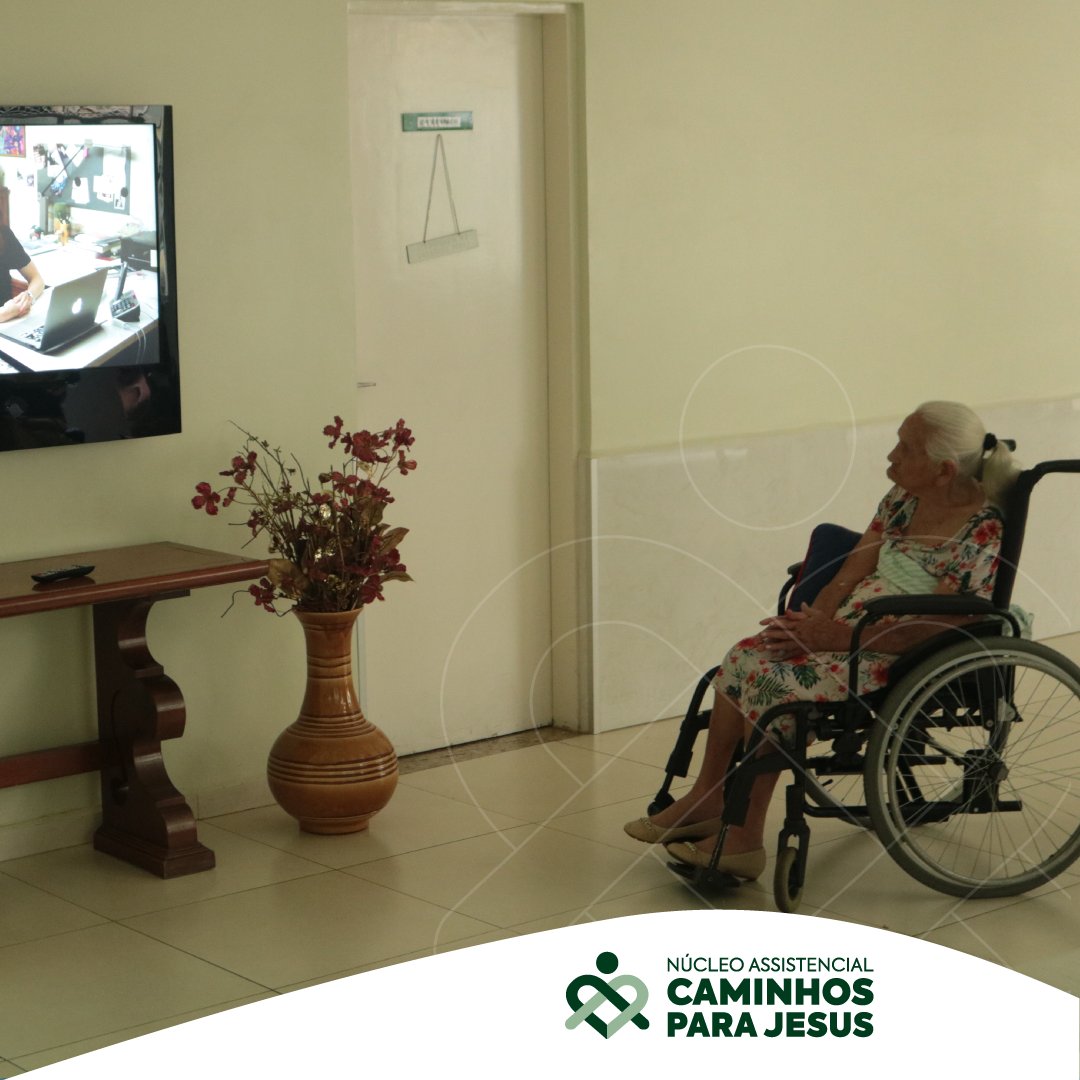 NucleoACJ's tweet photo. Estamos passando por tempos difíceis em meio à pandemia do coronavírus. Ainda que a visita esteja suspensa e os cuidados com a proteção redobrados, uma de nossas missões é fazer nossos acolhidos tenham uma rotina saudável e atividades diárias que estimulem o conhecimento. https://t.co/9CKf1EKLli